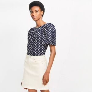 J. Crew Women’s White Denim Frayed Hem Mini Jean Skirt Size 28 | 6 EUC!